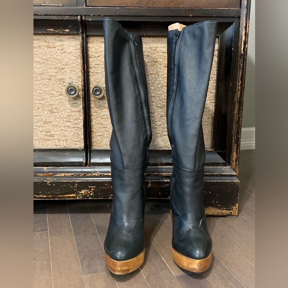 Platform boots